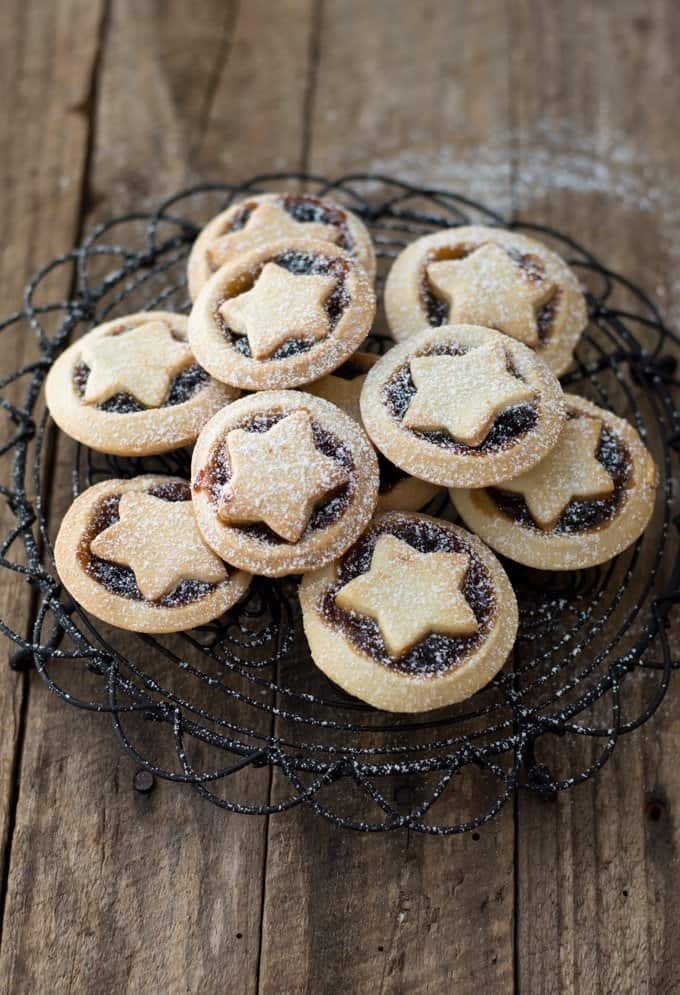 Easy Thermomix Mince Pies - made with buttery shortcrust pastry and store bought fruit mince these mince pies are a doddle to make.