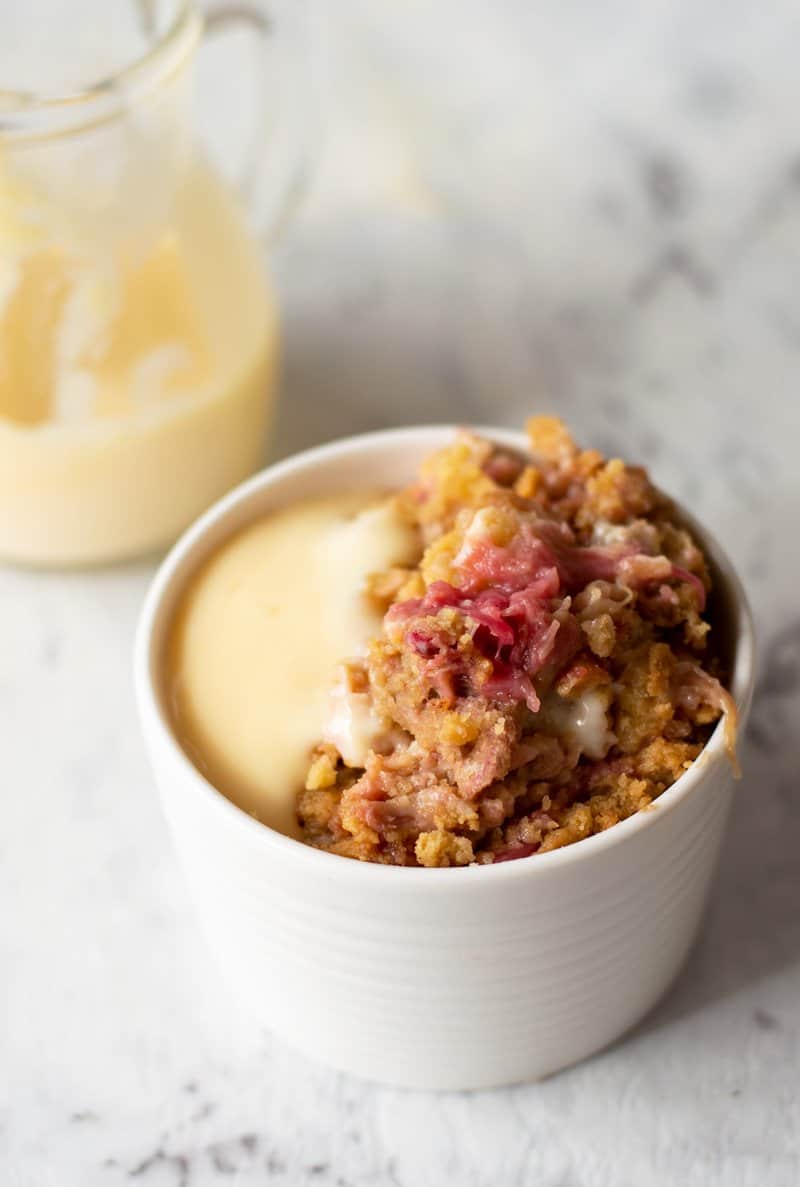 Thermomix Rhubarb Crumble - winter comfort food at it's finest made easy in the Thermomix