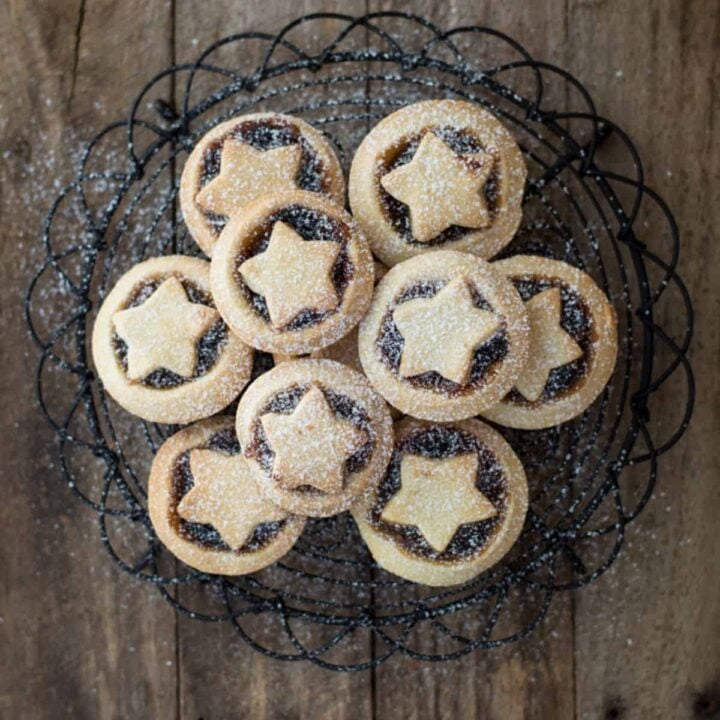 Mince Pies Star Shape Cutout