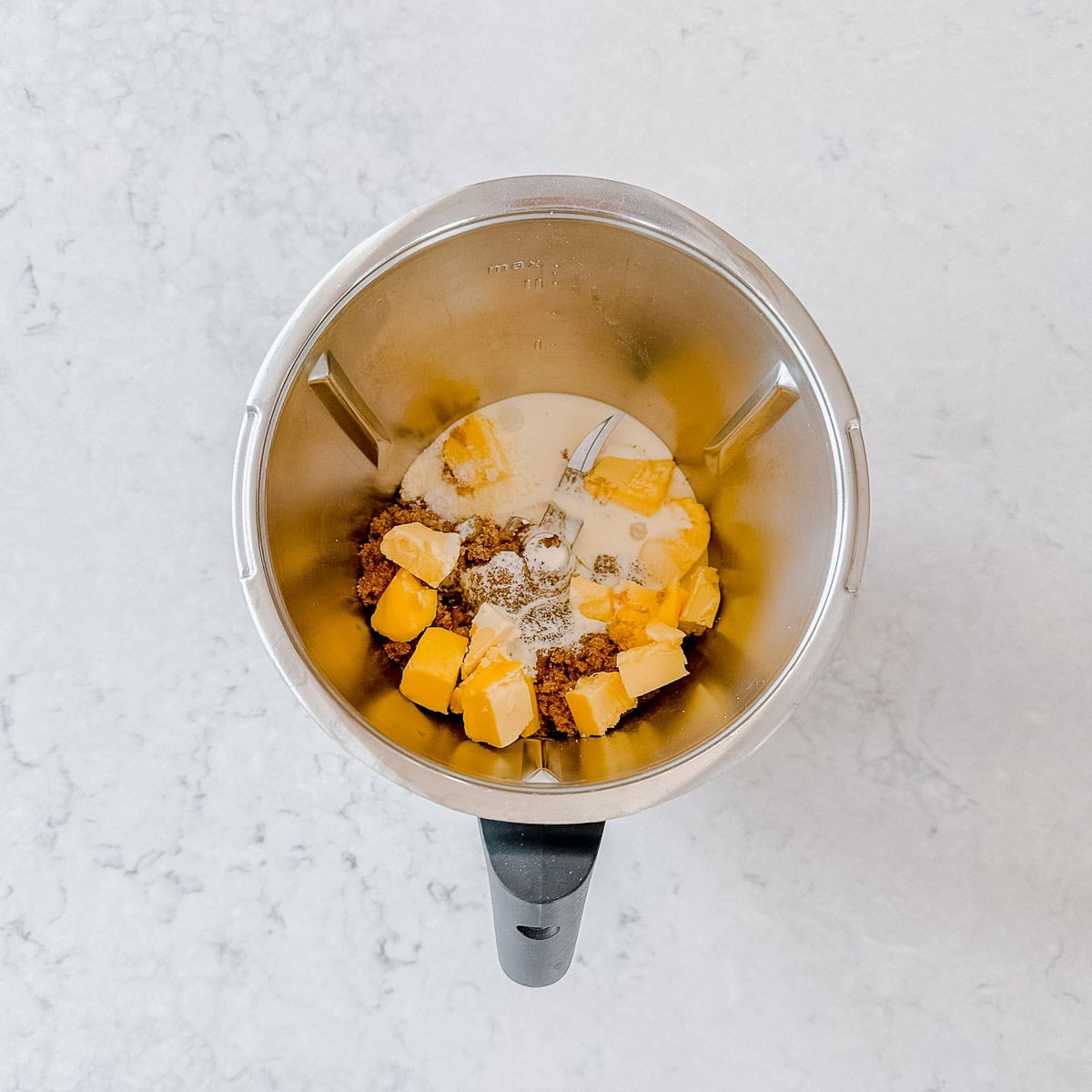 caramel sauce ingredients in the Thermomix.