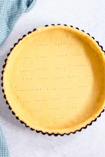 Shortcrust pastry in a pie tin.
