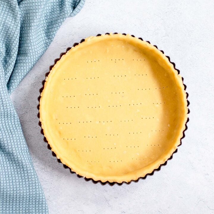 Shortcrust pastry in a pie tin.